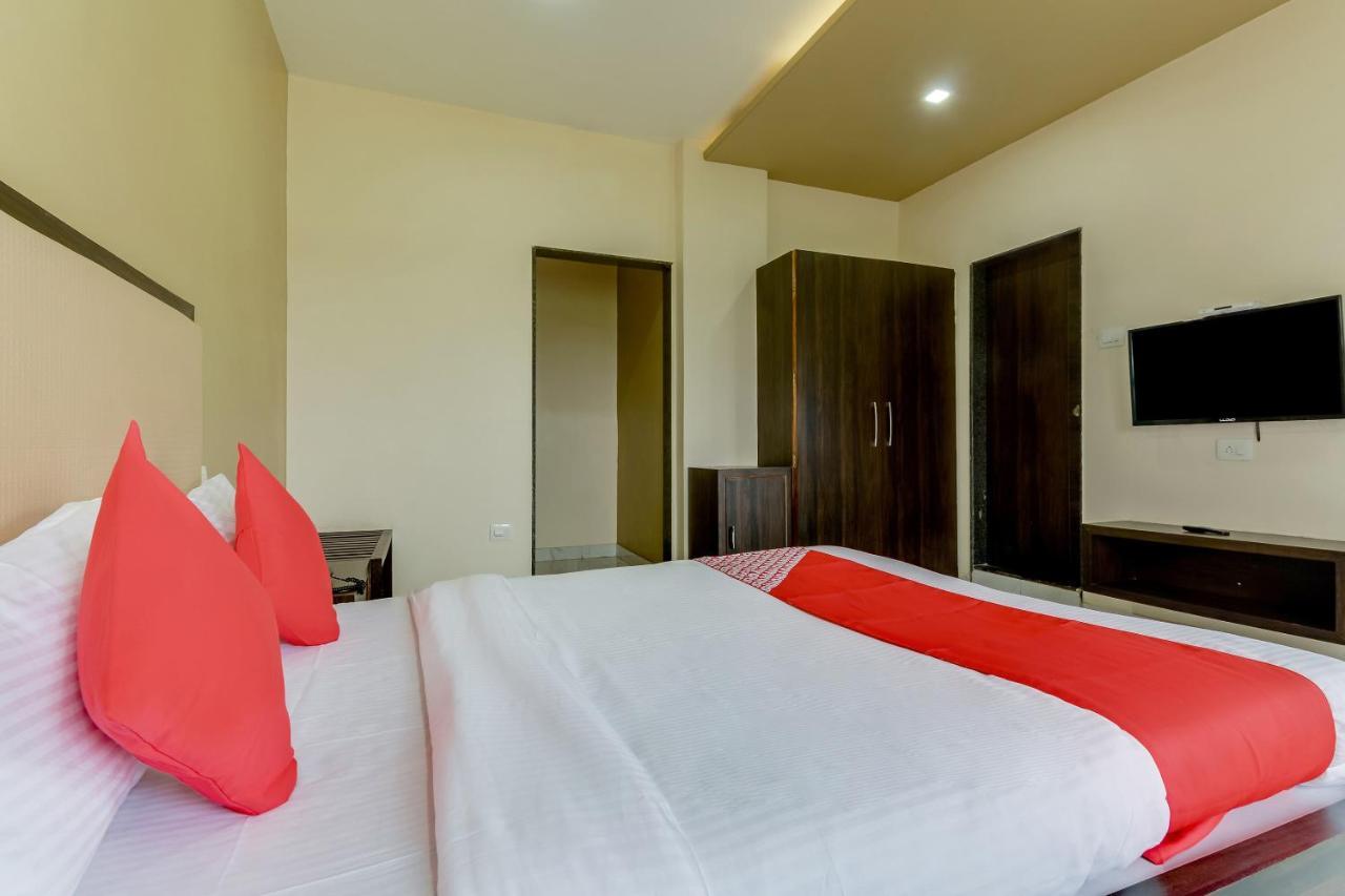 Oyo 48352 Hotel Bhagyalaxmi Kāla Esterno foto